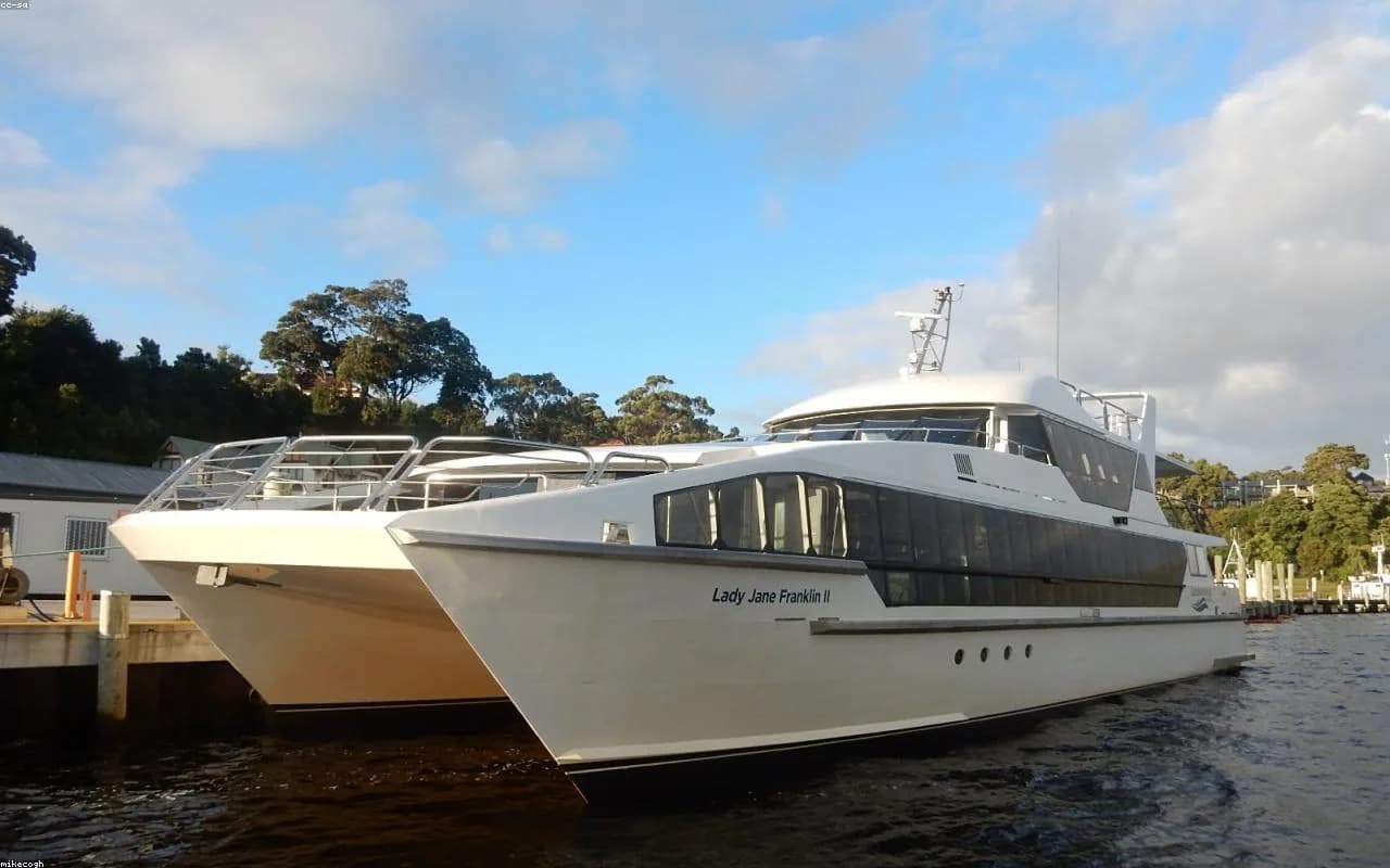 Gulf Catamaran 60 view 2